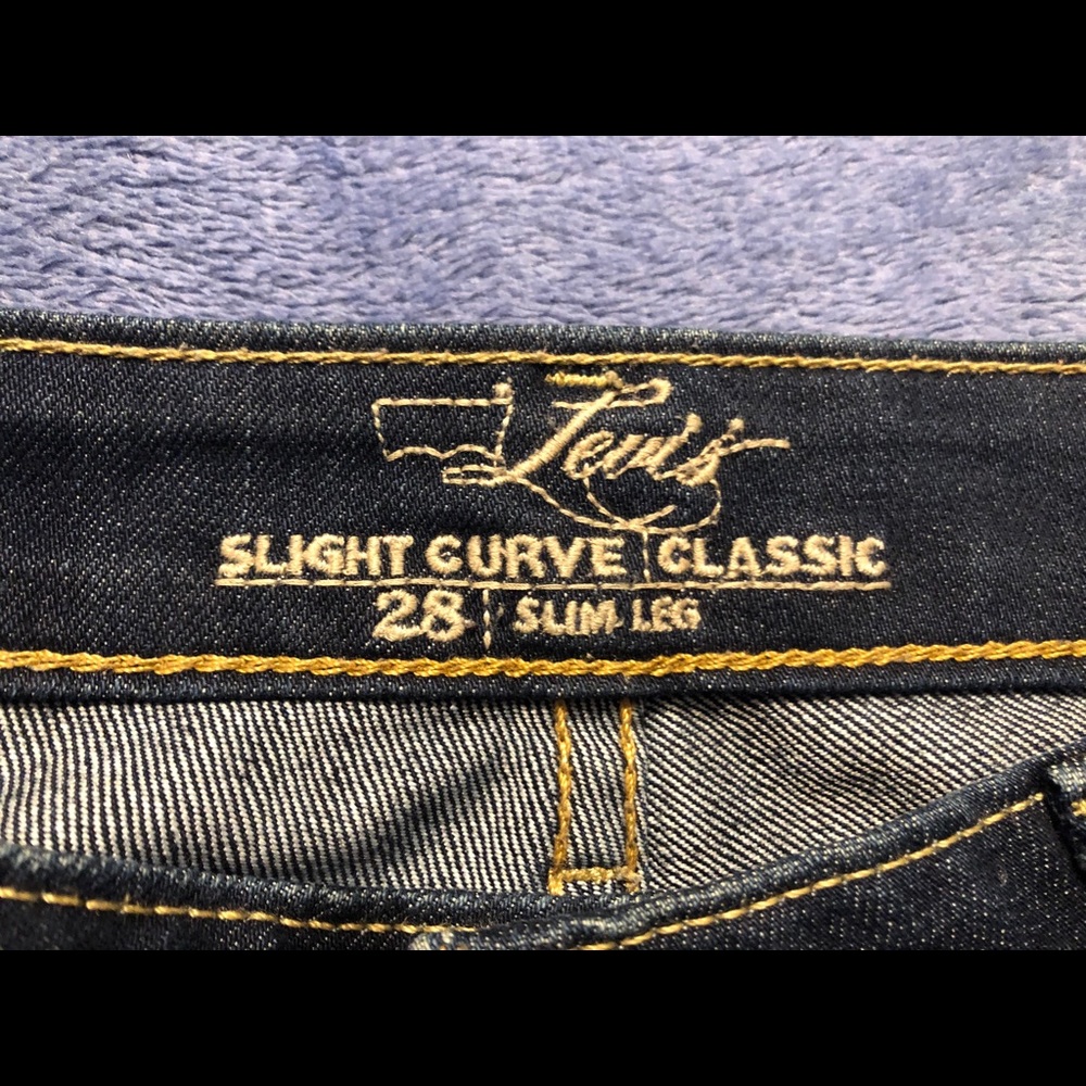 Womens LEVIS slight curve classic slim leg jeans